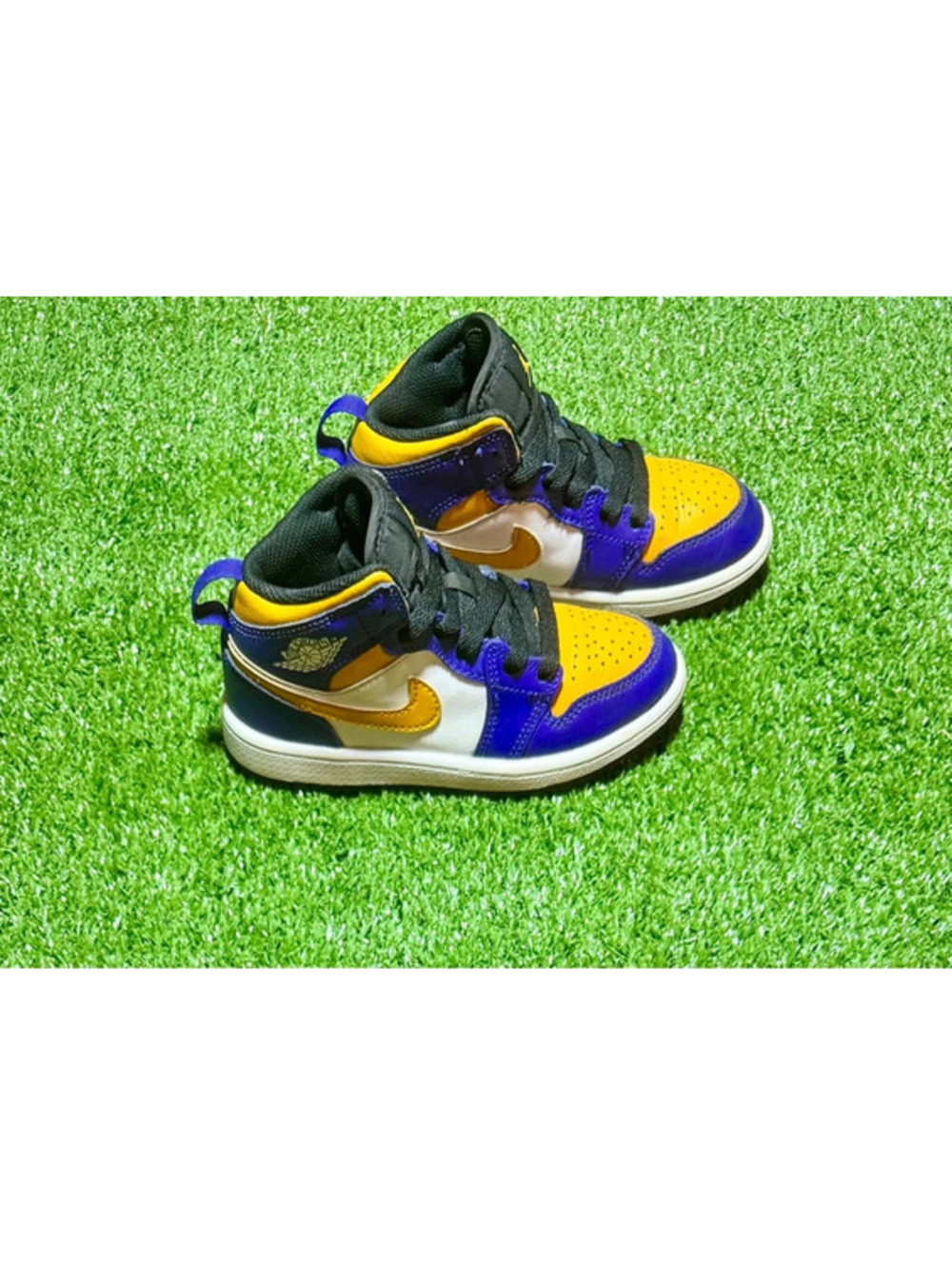 Air Jordan 1 Mid SE Size 11c